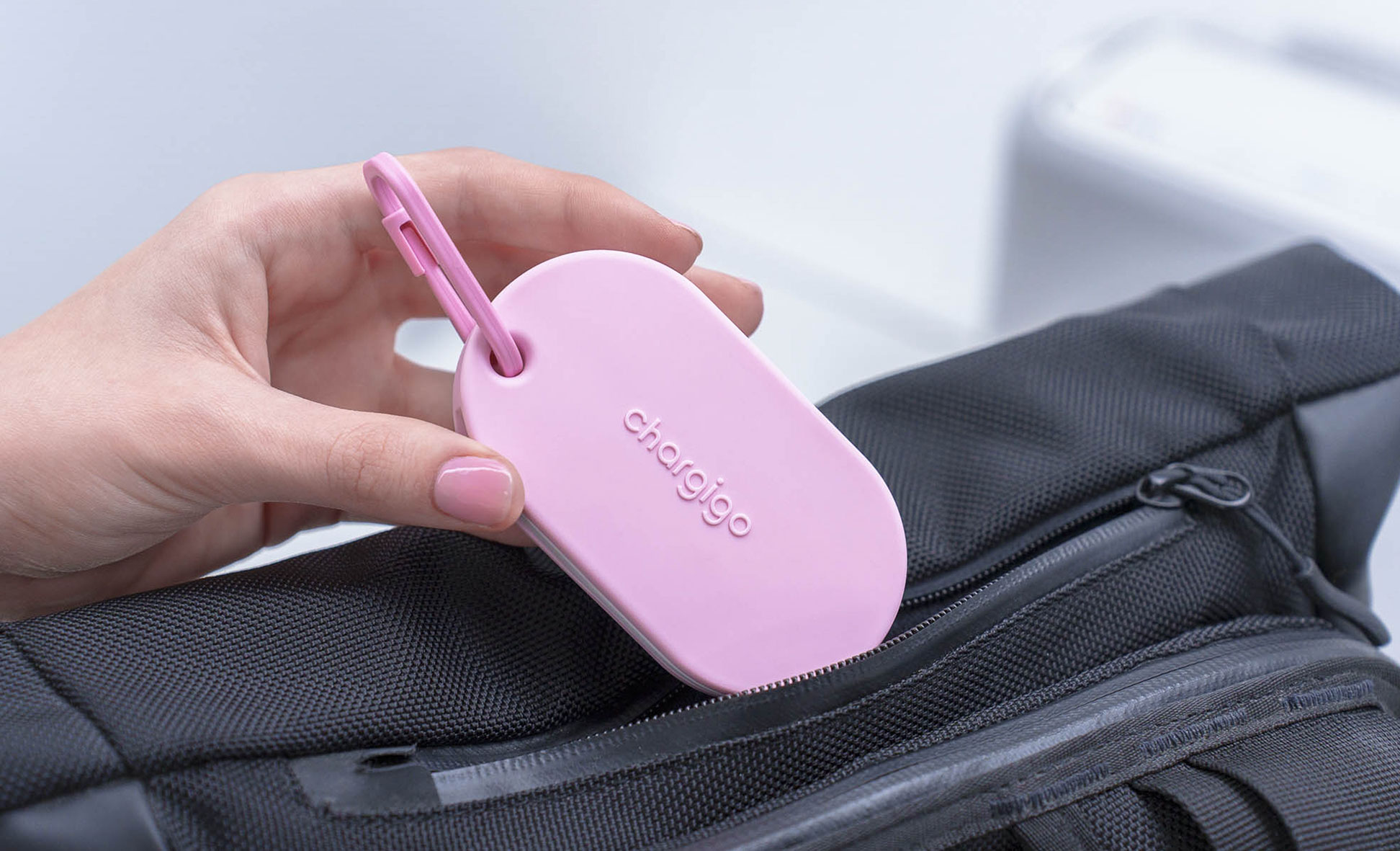 meori Plug Ladeset in einer Tasche als mobile Ladelösung