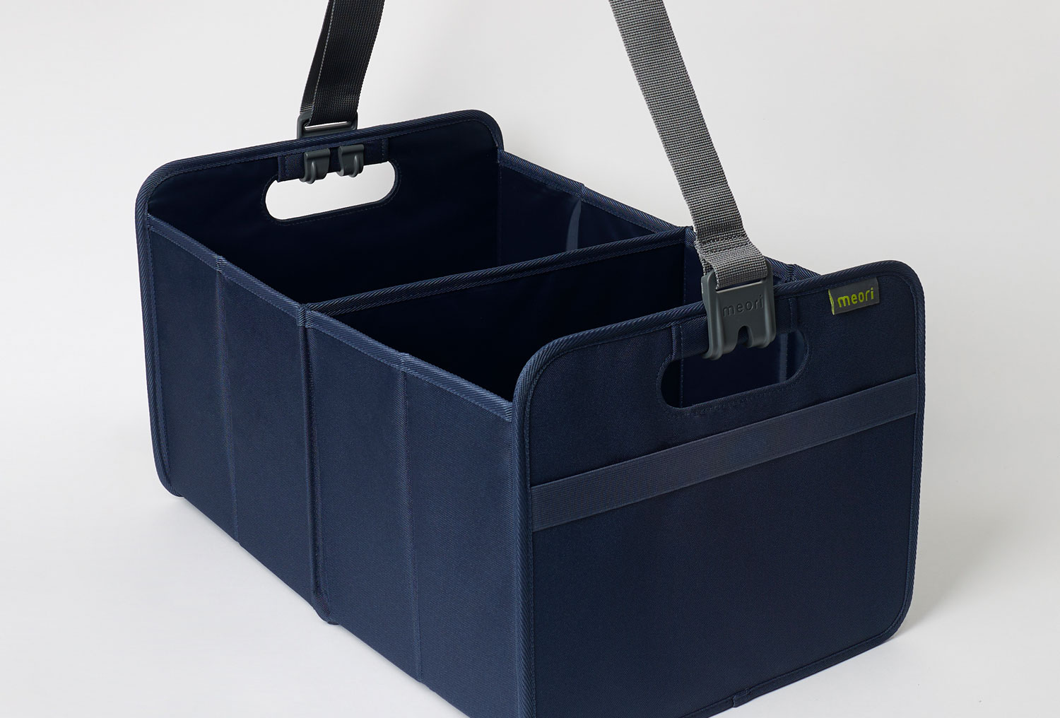 Leere meori Faltbox L mit Tragegurt